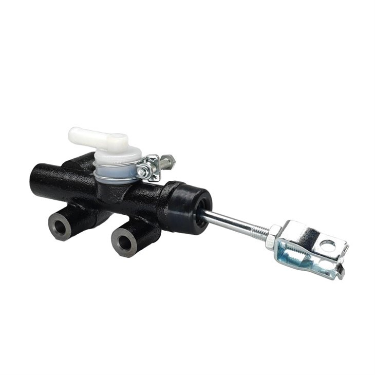 Clutch Master Cylinder għal Toyota Hiace III Box 31420-36130 31420-28030 31420-37050 31420-04020 31420-36130